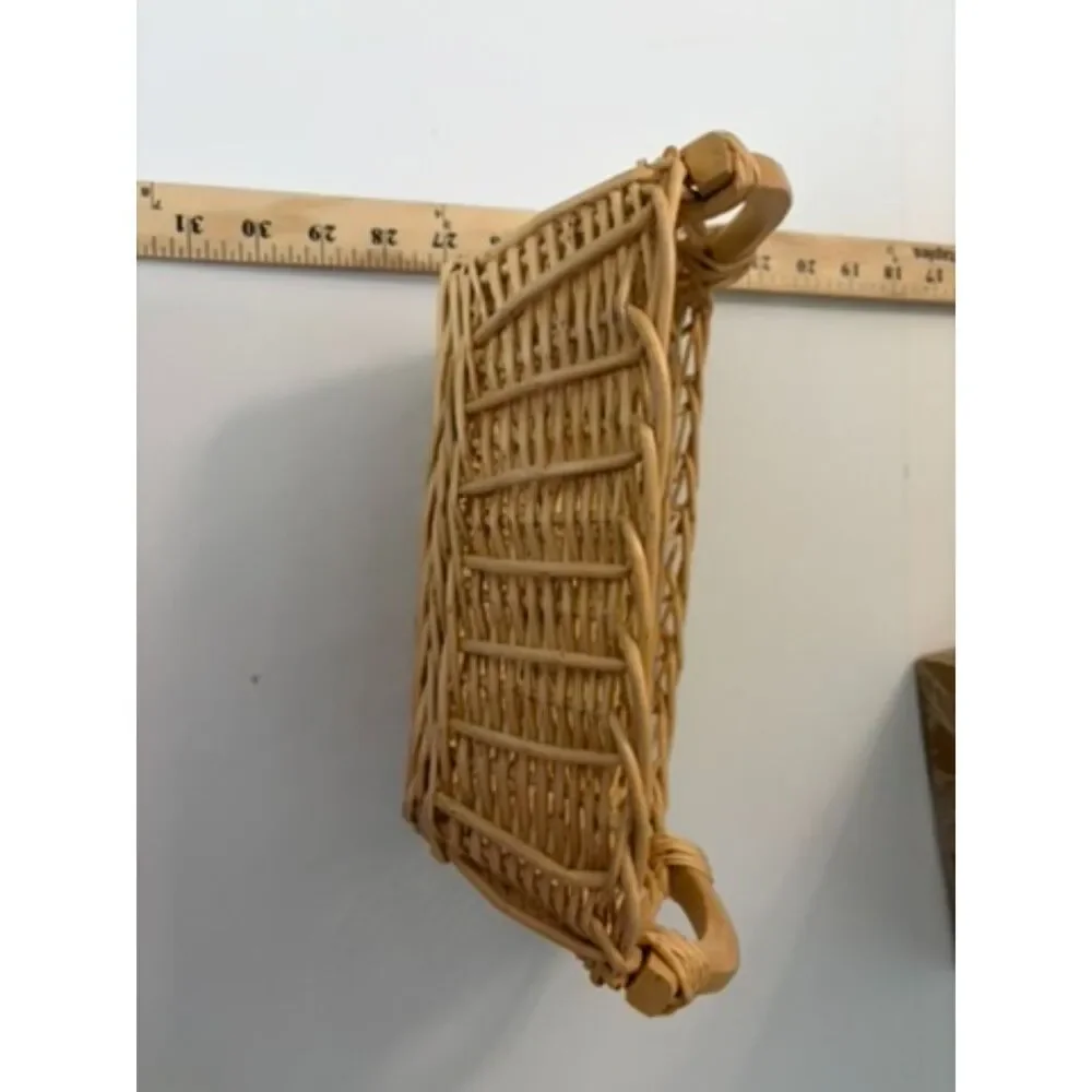 appx. 8x10 rectangle basket with handles
